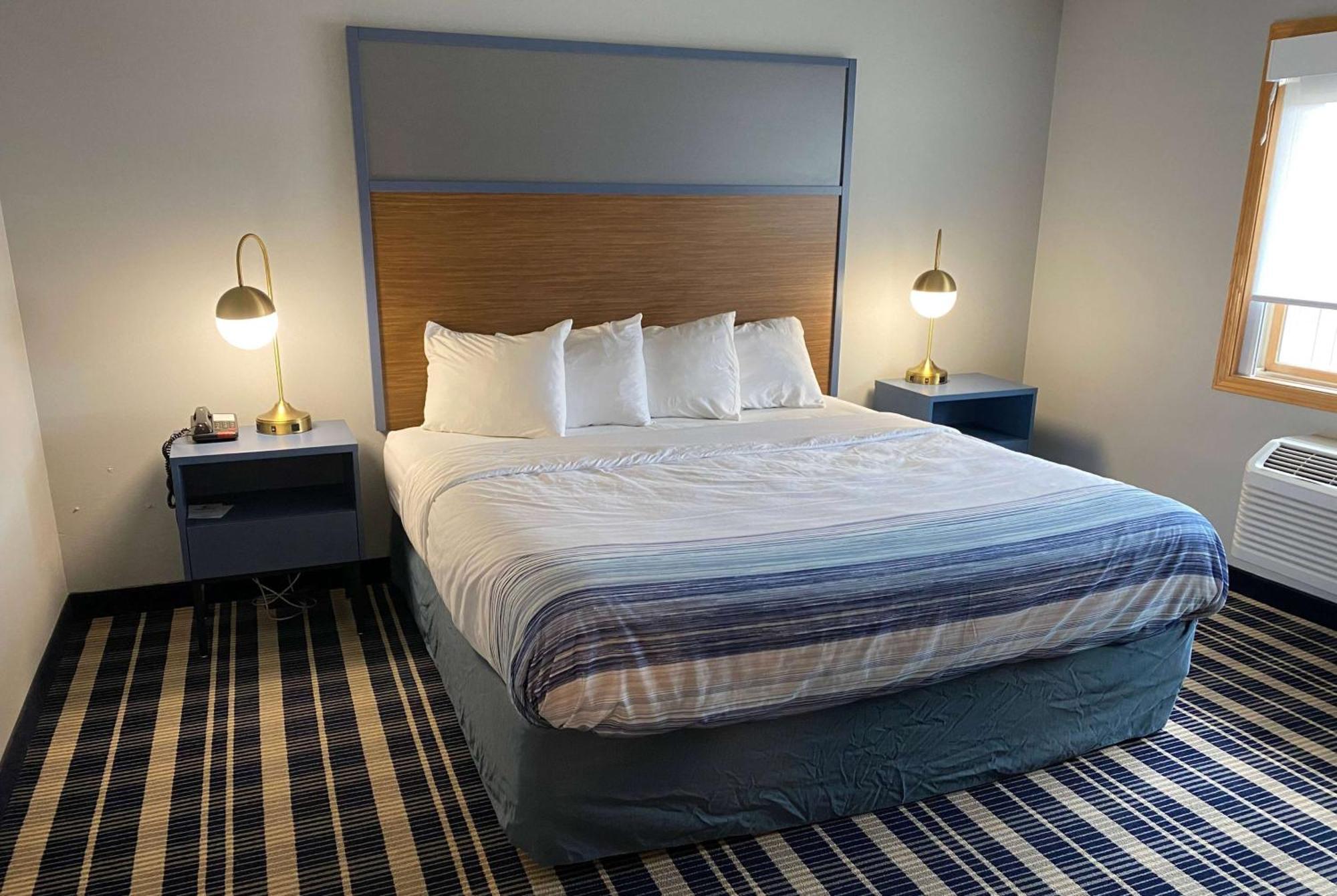 Americinn By Wyndham Chanhassen Exterior photo