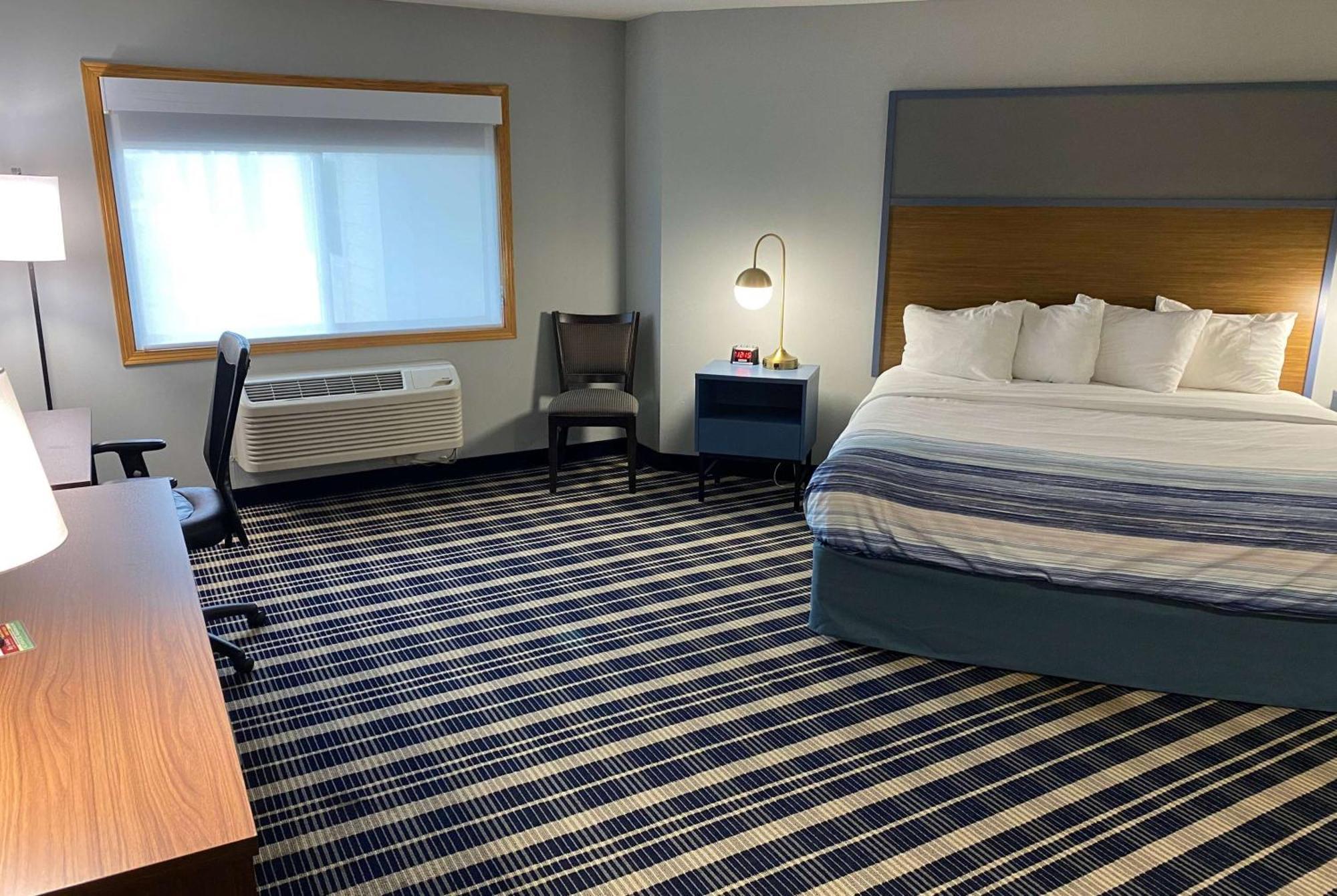 Americinn By Wyndham Chanhassen Exterior photo