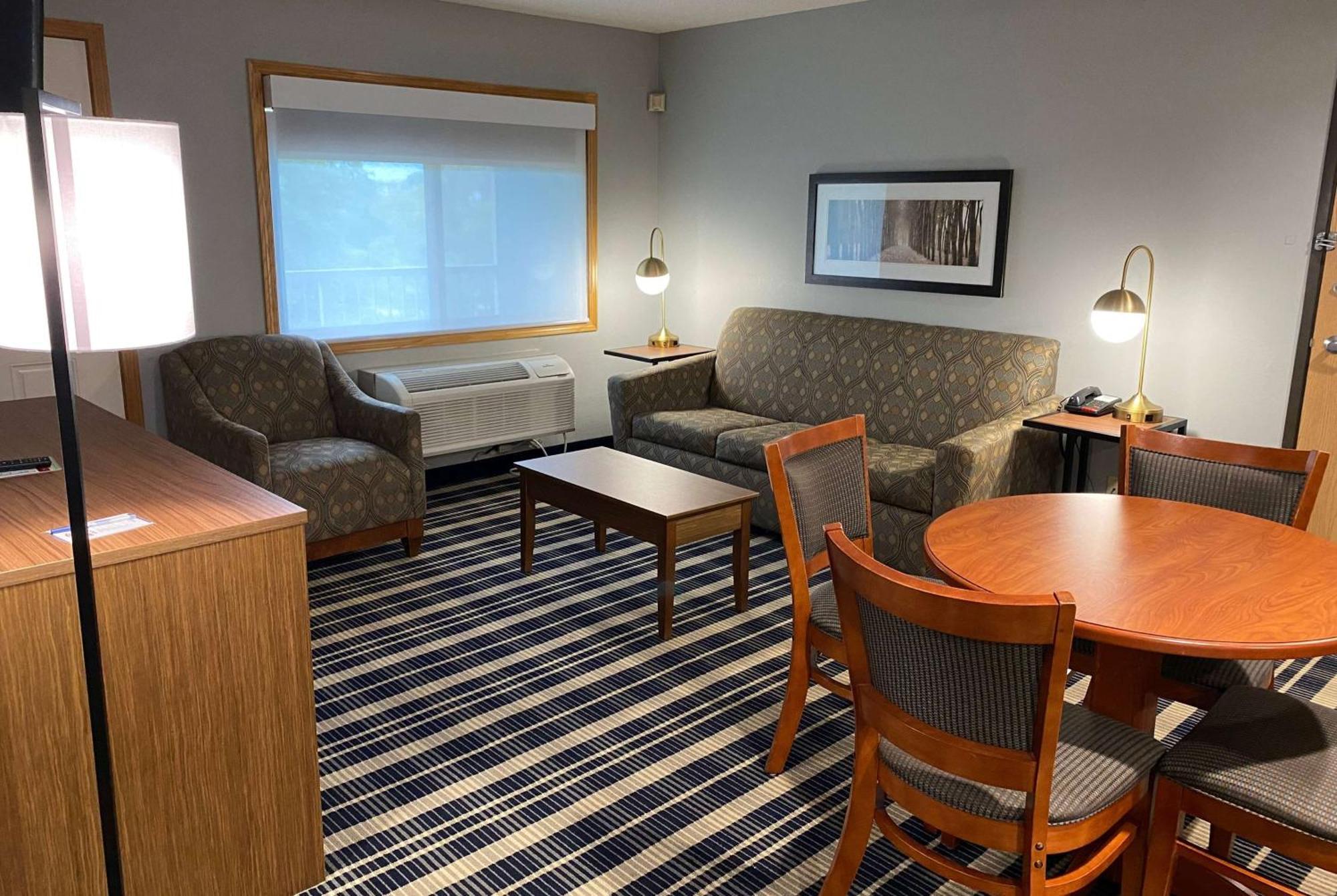Americinn By Wyndham Chanhassen Exterior photo