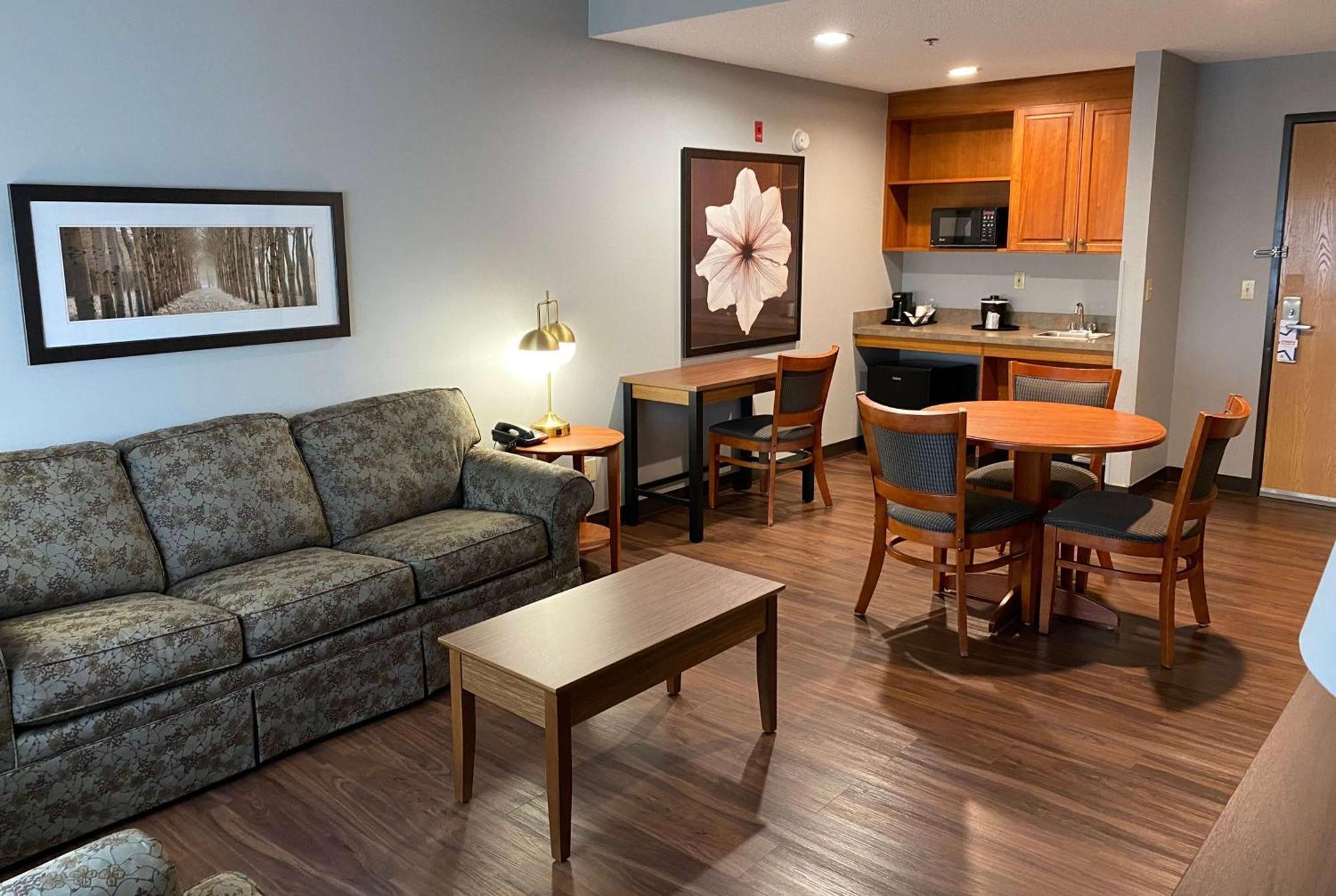 Americinn By Wyndham Chanhassen Exterior photo