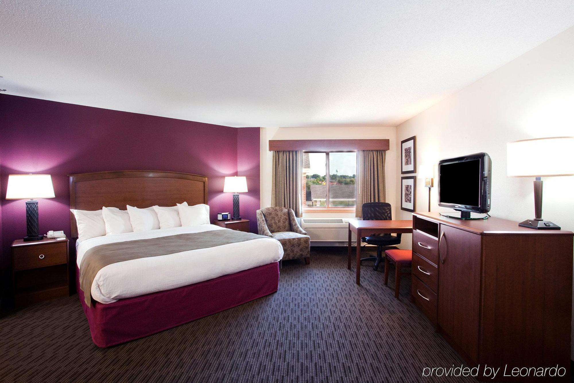 Americinn By Wyndham Chanhassen Exterior photo