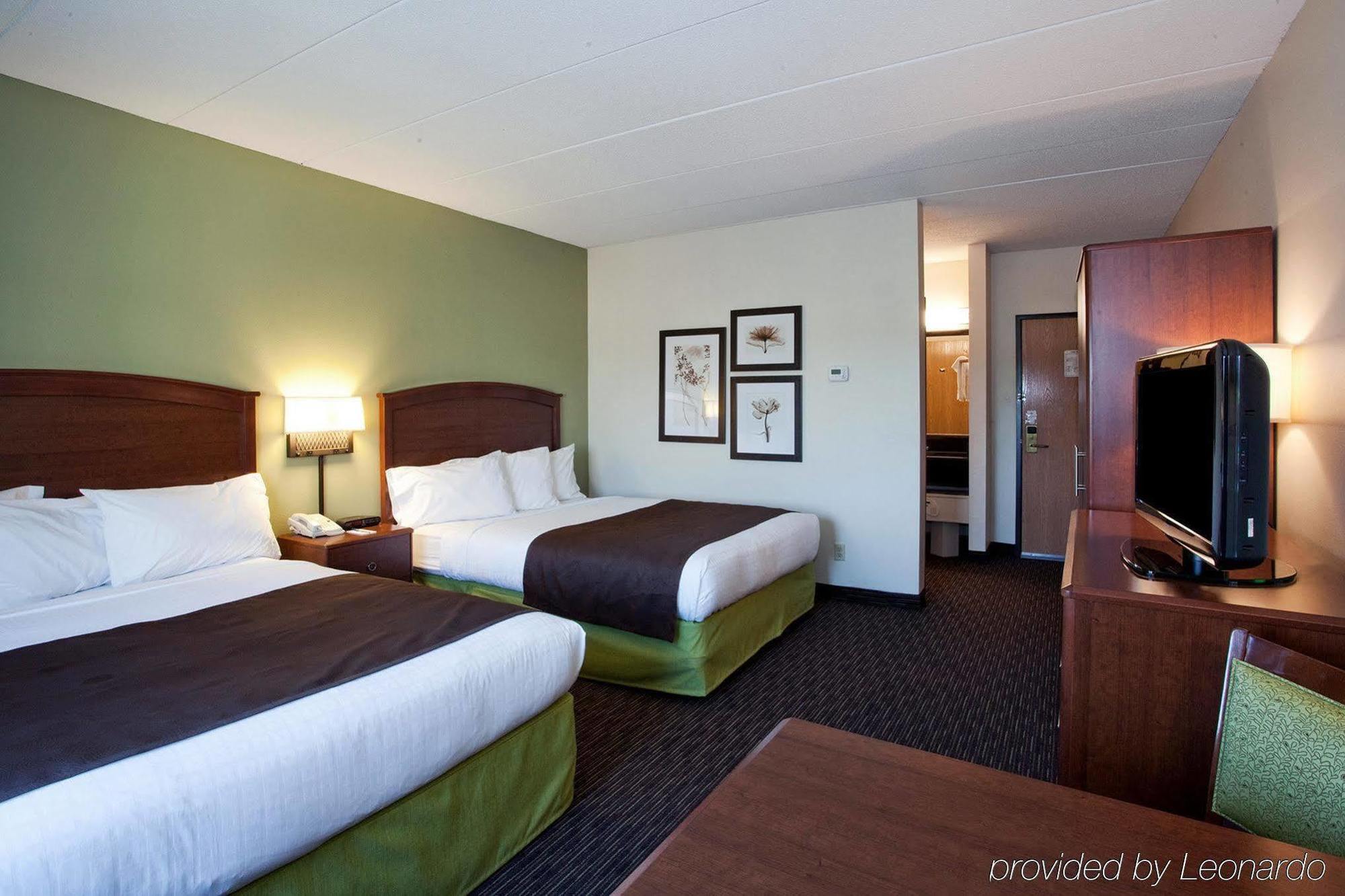 Americinn By Wyndham Chanhassen Exterior photo