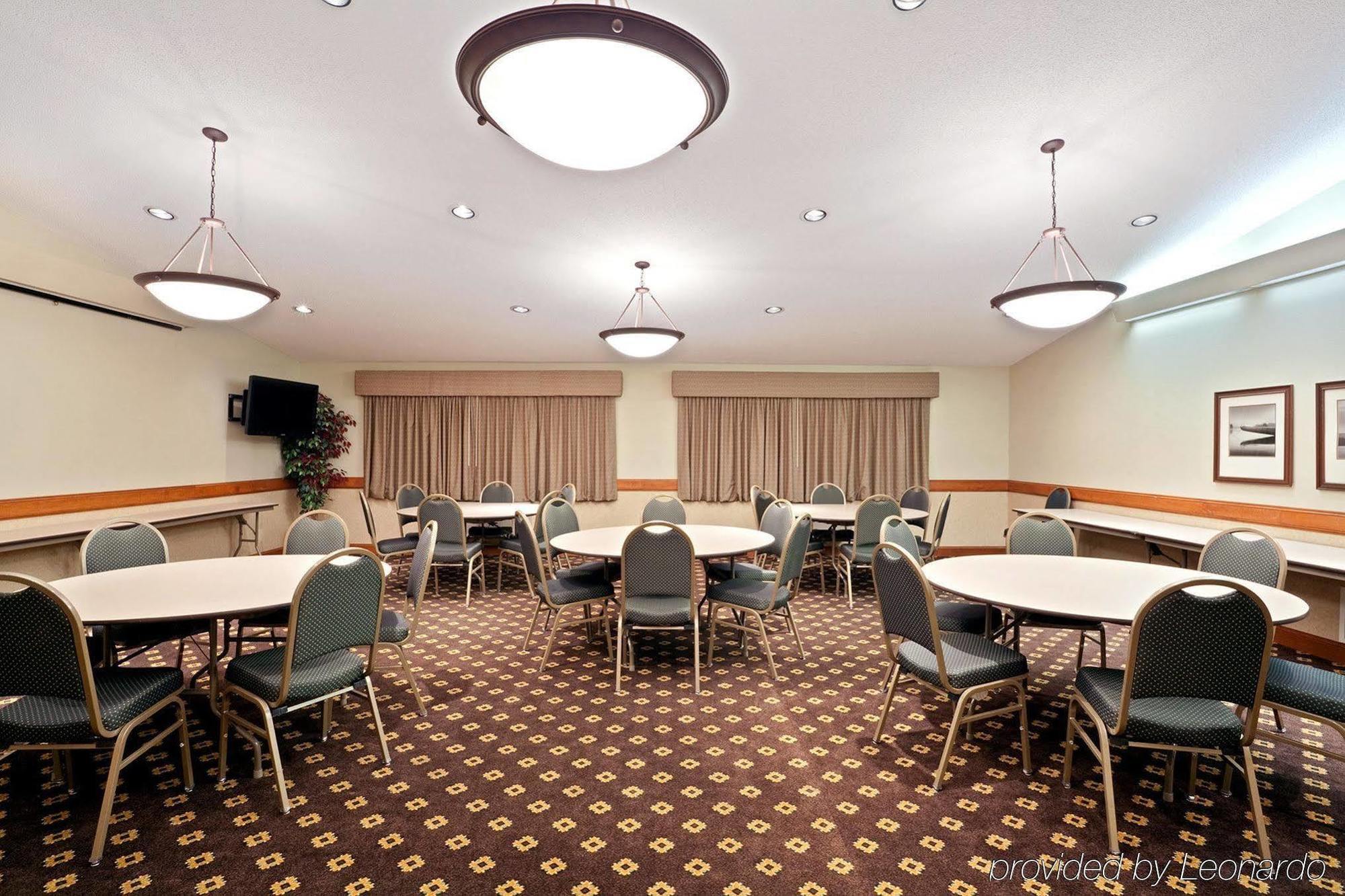 Americinn By Wyndham Chanhassen Exterior photo